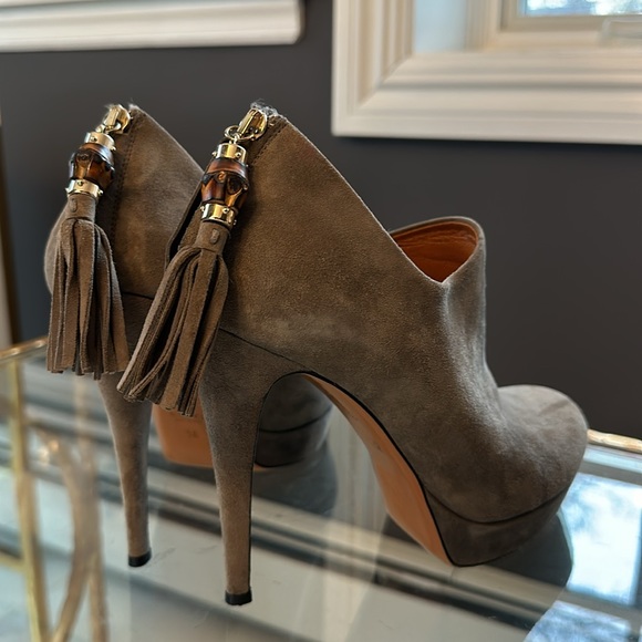 Gucci Grey Suede Bamboo Tassle Platform Size EU 38 - Picture 2 of 6